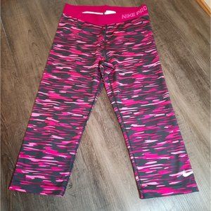 Nike Womens Pro pink stripe capri Pull On Legging Pants large